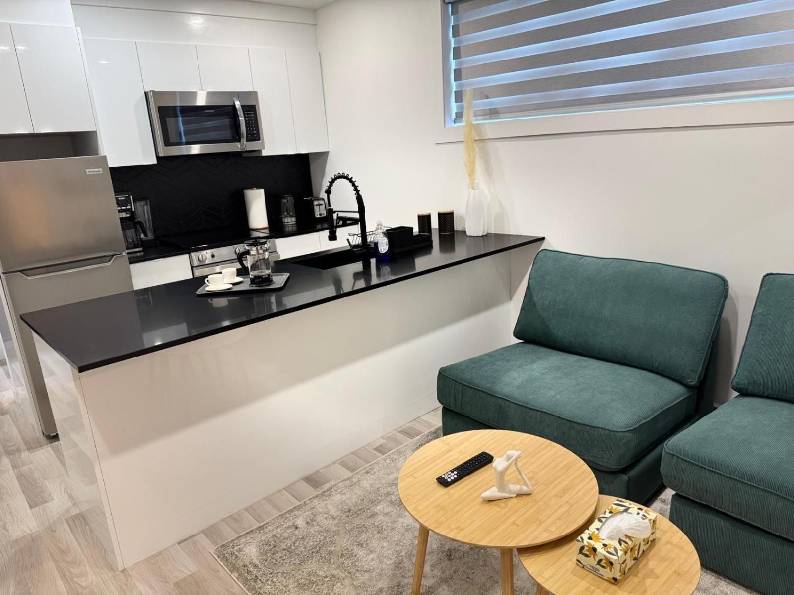 Apartment Ndg Dreams! New & Modern 3br Easy Life Montreal