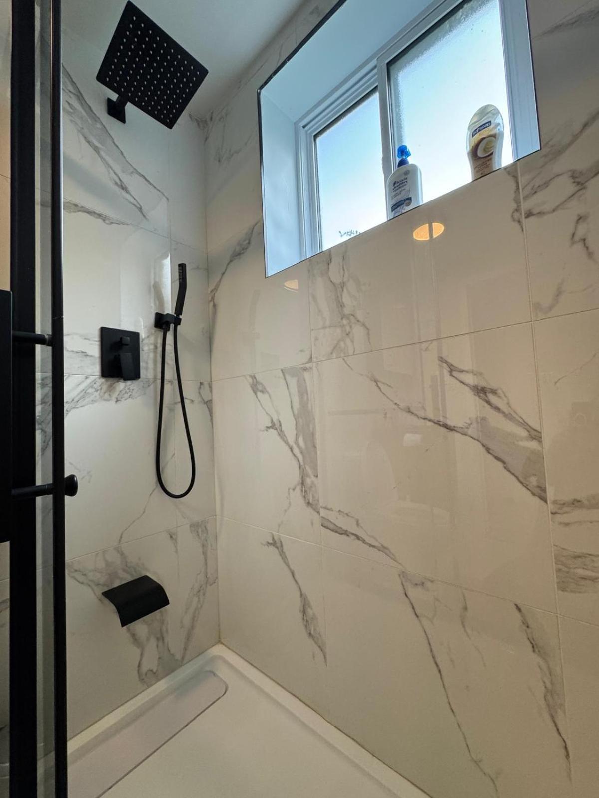 Ndg Dreams! New & Modern 3br Easy Life Montreal